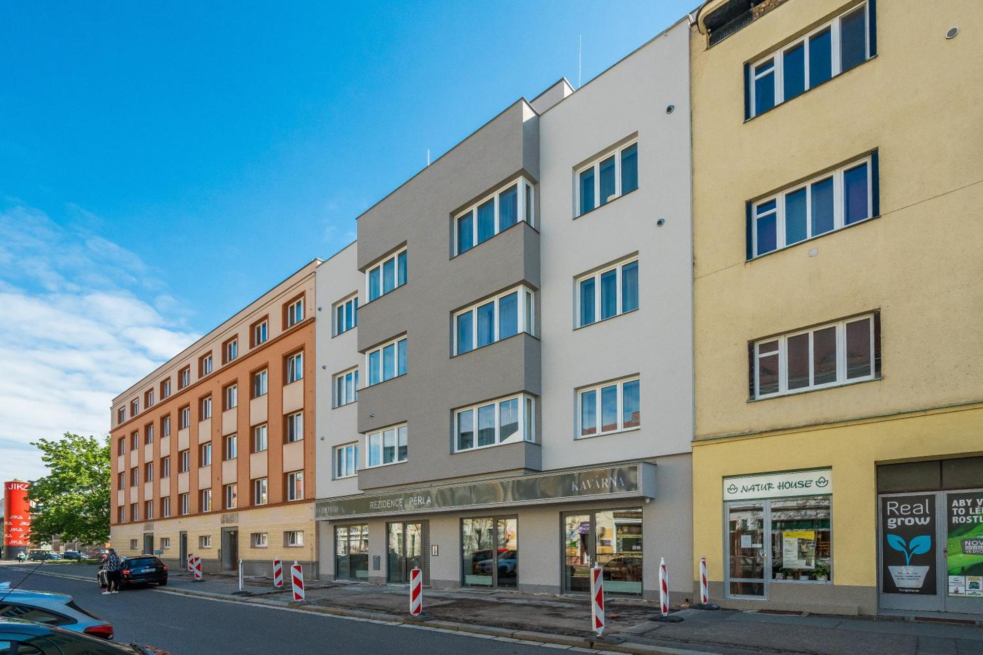 Апартаменты Perla Hradce 101 Градец-Кралове Экстерьер фото