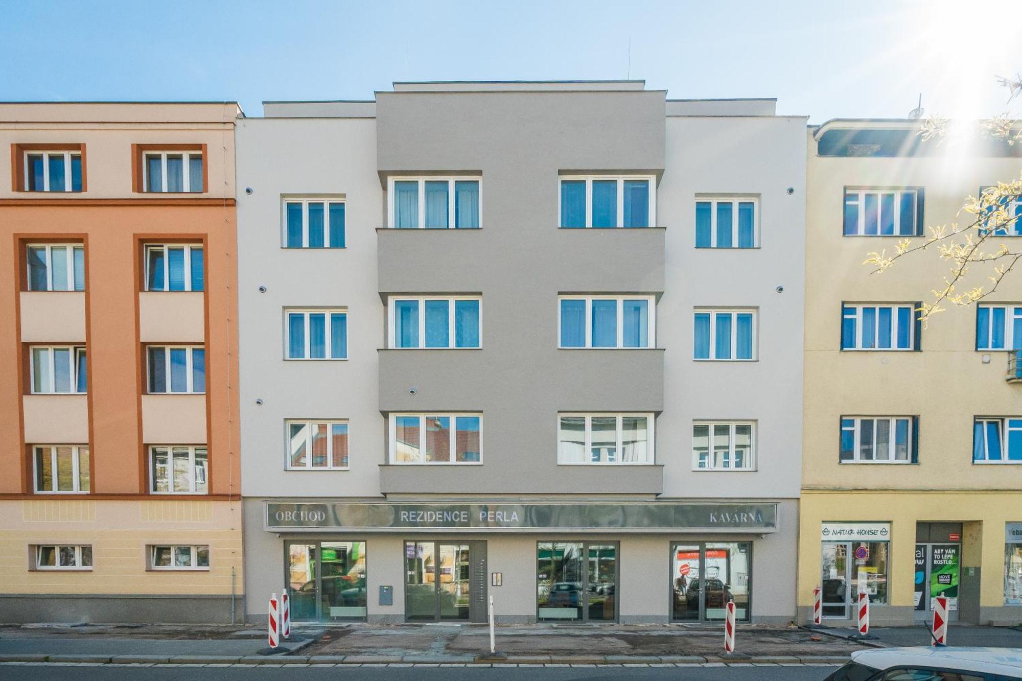 Апартаменты Perla Hradce 101 Градец-Кралове Экстерьер фото